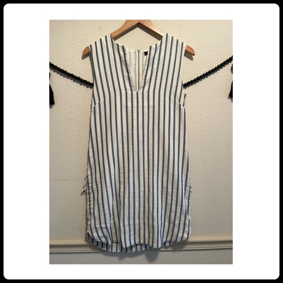 BCBGMAXAZRIA Yousra Sleeveless Peplum Dress - Picture 2 of 5